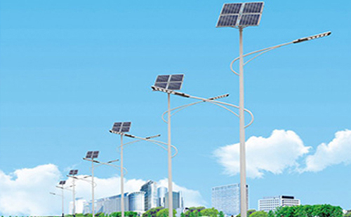 高台北方冬季太阳能路灯的保养要点
