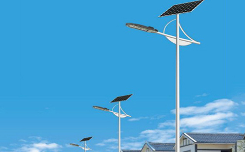 高台太阳能路灯安装调试与维护全指南