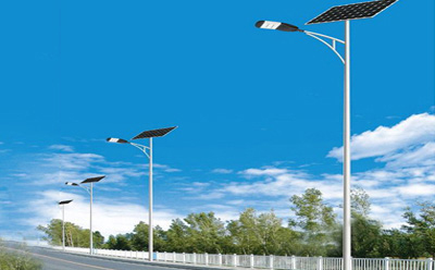 农村道路装高台太阳能路灯选多大瓦数实测 农村道路装高台太阳能路灯选多大瓦数实测